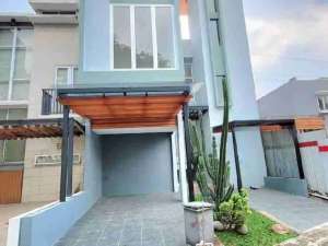 Rumah Cluster Kebayoran Residence 41 Kamar Luas 200m View Taman lokasi di Tangerang Selatan Kota, tersedia melalui melalui situs Olx
