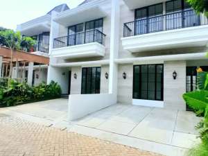 rumah cluster strategis dekat pintu tol pondok gede lokasi di Bekasi Kota, tersedia melalui melalui situs Olx