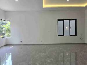 Rumah Cluster Sutera Kirana Alam Sutera lokasi di Tangerang Selatan Kota, tersedia melalui melalui situs Olx