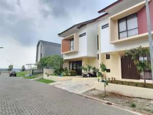 RumahCluster Woodchester Kota Deltamas Luas 84 Rp 1,52 M 3 KT 2 KM lokasi di Bekasi Kab., tersedia melalui melalui situs Olx