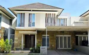 Rumah Crown Hill Royal Residence Siap Huni Bangunan Provest Furnish lokasi di Surabaya Kota, tersedia melalui melalui situs Olx