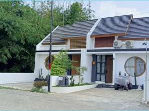 RUMAH DALAM CLUSTER YOGYAKARTA HARGA 300 JUTAAN GAYA JEPANG lokasi di Bantul Kab., tersedia melalui melalui situs Olx