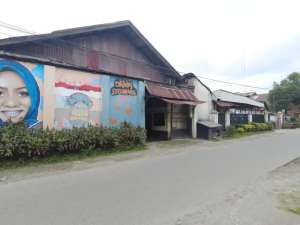 Rumah dan Kos-Kosan di Jalan AmperaKarantinaYos Sudarso lokasi di Medan Kota, tersedia melalui melalui situs Olx