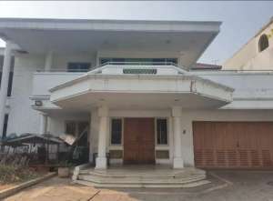 Rumah danau Sunter selatan bisa ucafe,resto, klinik lokasi di Jakarta Utara, tersedia melalui melalui situs Olx