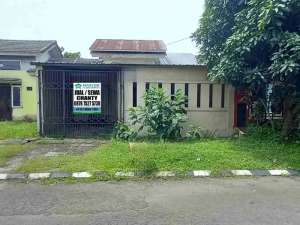 Rumah Dekat Fasum Ada Ac Disewakan-Dijual Cikupa Tgr lokasi di Tangerang Kab., tersedia melalui melalui situs Olx