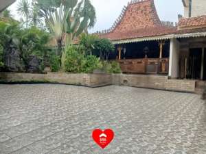 Rumah dengan 16 Kamar di Cilandak Lebak Bulus, Jakarta lokasi di Jakarta Selatan, tersedia melalui melalui situs Olx