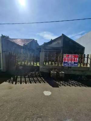Rumah dengan hitungan tanah area komplek lokasi di Bogor Kota, tersedia melalui melalui situs Olx