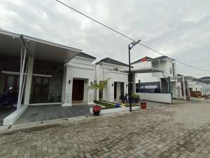 Rumah desain cantik di tegal lokasi di Tegal Kab., tersedia melalui melalui situs Olx