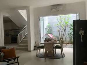 Rumah Di Batununggal Indah Soekarno Hatta Bandung lokasi di Bandung Kota, tersedia melalui melalui situs Olx