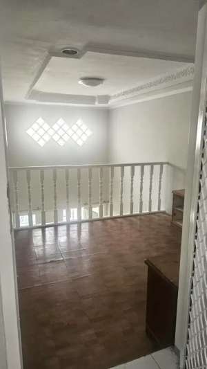 Rumah di Citra 3, Hadap Timur, 3 Kamar Tidur lokasi di Jakarta Barat, tersedia melalui melalui situs Olx