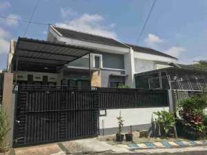 Rumah di Cluster Tirtasani Royal, Hunian Idaman Keluarga dengan Lingkungan Asri dan Aman lokasi di Malang Kota, tersedia melalui melalui situs Olx