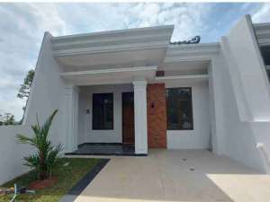 Rumah di Grafika Banyumanik Kualitas Terjamin Pondasi Cakar ayam lokasi di Semarang Kota, tersedia melalui melalui situs Olx