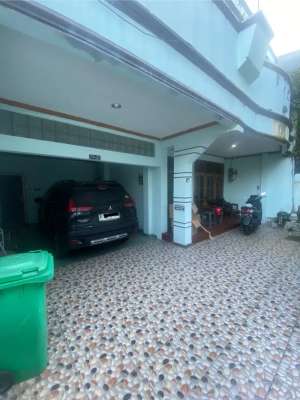 RUMAH DI JUAL GUNUNG SAHARI 8x20 LOKASI STRATEGIS lokasi di Jakarta Pusat, tersedia melalui melalui situs Olx