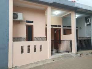 Rumah di jual jalan H.Bashir lokasi di Tangerang Selatan Kota, tersedia melalui melalui situs Olx