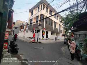 Rumah Di jual Murah strategis di Kemayoran jakarta jakarta pusat lokasi di Jakarta Pusat, tersedia melalui melalui situs Olx