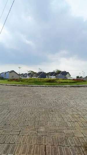 Rumah Di Jual Sedati Sidoarjo Murah Di Alana Cemandi Regency lokasi di Sidoarjo  Kab., tersedia melalui melalui situs Olx