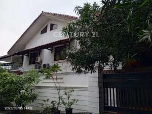 Rumah Di Pulomas Utara Raya Dekat Akses Tol lokasi di Jakarta Timur, tersedia melalui melalui situs Olx