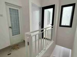 RUMAH DIJUAL 2 LANTAI BAGUS NAN CANTIK JL KAMBOJA UTAN KAYU JAKARTA TIMUR lokasi di Jakarta Timur, tersedia melalui melalui situs Olx