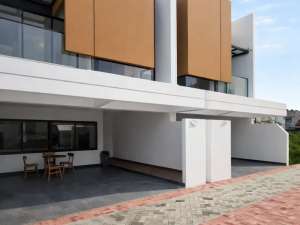 Rumah Dijual Cipayung. UNIT BARU, Jalan utama, Dalam Cluster. NEGO lokasi di Jakarta Timur, tersedia melalui melalui situs Olx