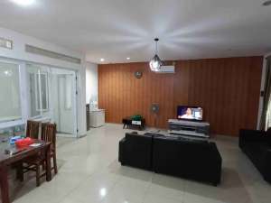 rumah dijual cluster mewah besar tangsel lokasi di Jakarta Selatan, tersedia melalui melalui situs Olx