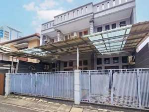 Rumah Dijual di Bendungan Hilir Jakarta Pusat Cocok untuk Kost , tersedia melalui melalui situs Olx