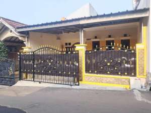 Rumah dijual di Ciputat, Pamulang, BSD, strategis, siap huni lokasi di Tangerang Selatan Kota, tersedia melalui melalui situs Olx