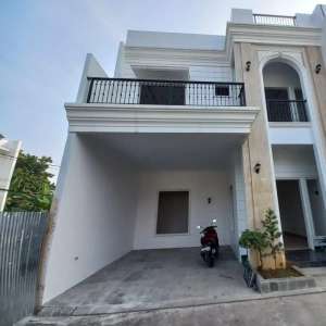 Rumah Dijual Di Jagakarsa Dekat Tol Desari Akses 2 Mobil Lebar Nyaman lokasi di Depok Kota, tersedia melalui melalui situs Olx