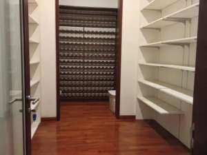 Rumah Dijual di Pejaten lokasi di Jakarta Selatan, tersedia melalui melalui situs Olx