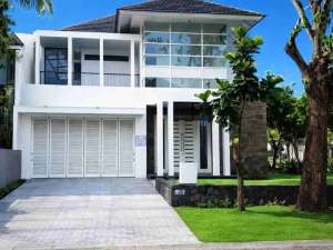 Rumah dijual di sambikerep, diamond hill citraland lokasi di Surabaya Kota, tersedia melalui melalui situs Olx