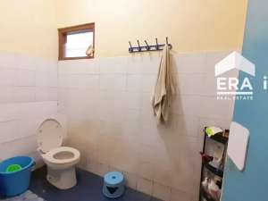 RUMAH DIJUAL DI SOLO COLOMADU DEKAT ADHIWANGSA HOTEL DAN RS JIH SOLO lokasi di Surakarta Kota, tersedia melalui melalui situs Olx