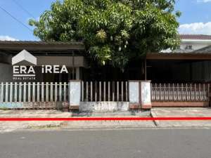 RUMAH DIJUAL DI SOLO SUMBER DEKAT GRAHA SABA BUANA lokasi di Surakarta Kota, tersedia melalui melalui situs Olx