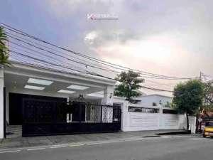 Rumah Dijual Di Taman Wijaya Kusuma Cilandak Dekat MRT lokasi di Jakarta Selatan, tersedia melalui melalui situs Olx