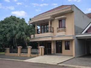 RUMAH DIJUAL HOOK STRATEGISDI GRAHA RAYA BINTARO SERPONG UTARA TANGERANG SELATAN lokasi di Tangerang Kota, tersedia melalui melalui situs Olx