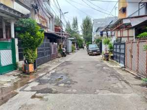 Rumah Dijual Kelapa Gading di Kelapa Molek lokasi di Jakarta Utara, tersedia melalui melalui situs Olx