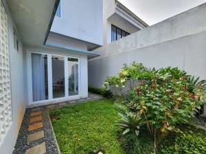 Rumah Dijual Komplek Megapolitan Cinere lokasi di Depok Kota, tersedia melalui melalui situs Olx