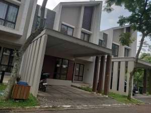 Rumah dijual Podomoro golf view eksklusif lokasi di Depok Kota, tersedia melalui melalui situs Olx
