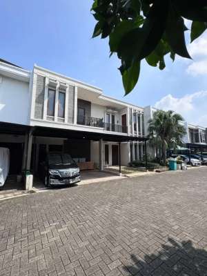 Rumah Dijual Townhouse Di Duren Tiga Jakarta Selatan lokasi di Jakarta Selatan, tersedia melalui melalui situs Olx