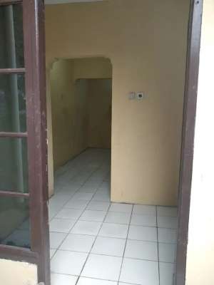 Rumah Dikontrakan Jl.Edy HS. Cirendeu ilir Rt 0110 Ciputat Tangsel lokasi di Tangerang Selatan Kota, tersedia melalui melalui situs Olx