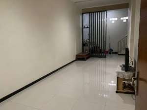 Rumah Disewakan di Bojongsoang Bandung3 Kamar TidurRenovasi BaruPinggir Jalan RayaDekat Telkom UniversityTol Buah Batu lokasi di Bandung Kab., tersedia melalui melalui situs Olx