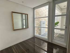 Rumah disewakan di Pondok Indah lokasi di Jakarta Selatan, tersedia melalui melalui situs Olx