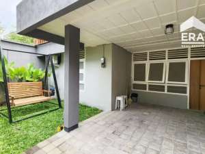 RUMAH DISEWAKAN DI SOLO DEKAT PASAR GEDE lokasi di Surakarta Kota, tersedia melalui melalui situs Olx