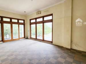 RUMAH DISEWAKAN DI SOLO SOLO SQUARE MALL lokasi di Surakarta Kota, tersedia melalui melalui situs Olx