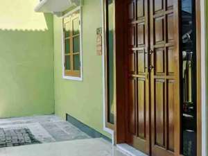 RUMAH DUA LANTAI DEKAT KAMPUSMALANG lokasi di Malang Kota, tersedia melalui melalui situs Olx