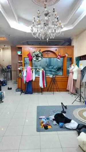 rumah duri Pulo 4 lantai full bangunan kokoh lokasi di Jakarta Barat, tersedia melalui melalui situs Olx