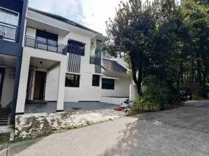 Rumah equator kawasan depan Sentul city Bogor Babakan Madang lokasi di Bogor Kota, tersedia melalui melalui situs Olx