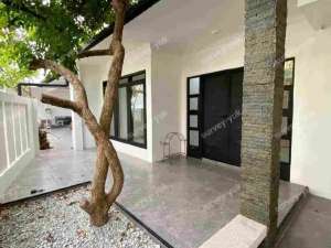 Rumah Estetik 2 lantai Harga Miring strategis bebas banjir di Ciledug - puribeta lokasi di Tangerang Kota, tersedia melalui melalui situs Olx