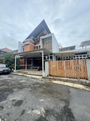 RUMAH ESTETIK MEWAH SAMPANGAN lokasi di Semarang Kota, tersedia melalui melalui situs Olx