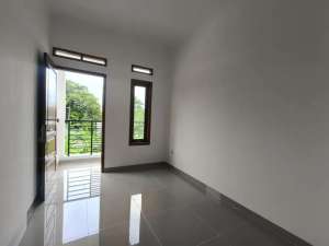 Rumah Free biaya2 Dalam Cluster Ciputat Akses 10 menit ke Stasiun Sudimara dan Ciater BSD lokasi di Tangerang Selatan Kota, tersedia melalui melalui situs Olx