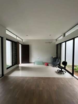 Rumah Freya Premium 2 Lantai di Cluster Flora Summarecon Bandung lokasi di Bandung Kota, tersedia melalui melalui situs Olx