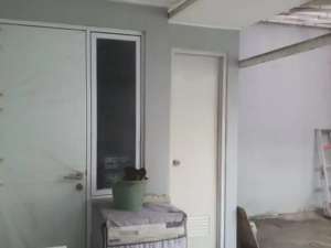 RUMAH FULL FURNISH CLUSTER YARRA JGC CAKUNG, JAKARTA TIMUR. lokasi di Jakarta Timur, tersedia melalui melalui situs Olx